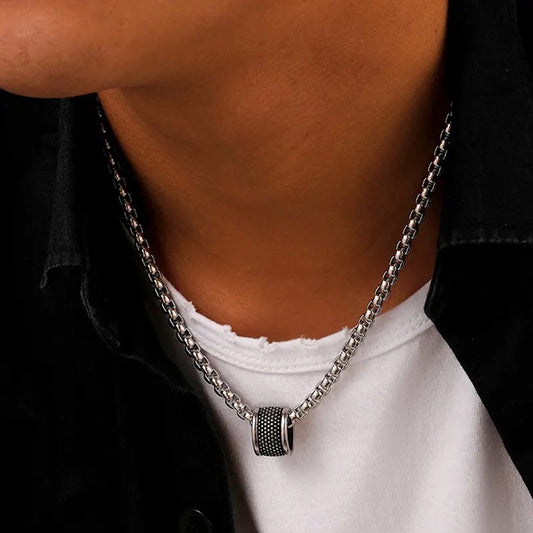 Anzl Necklace